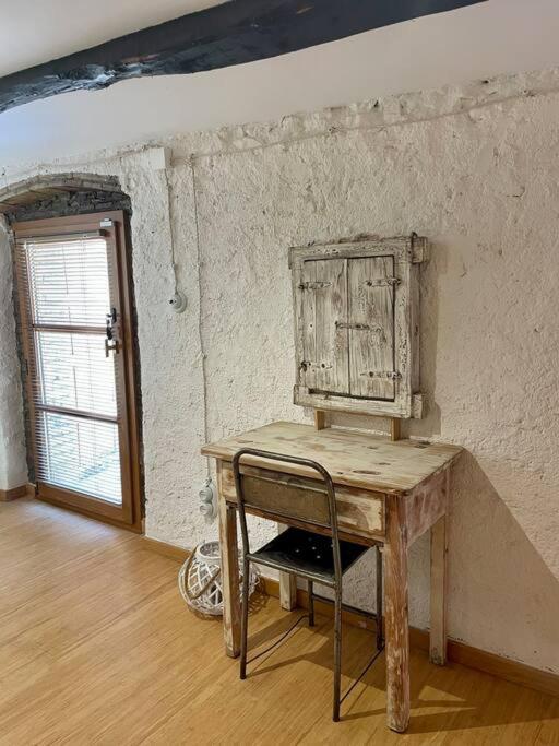 Masia Entre Vinedos Y Mar Holiday home Saifores