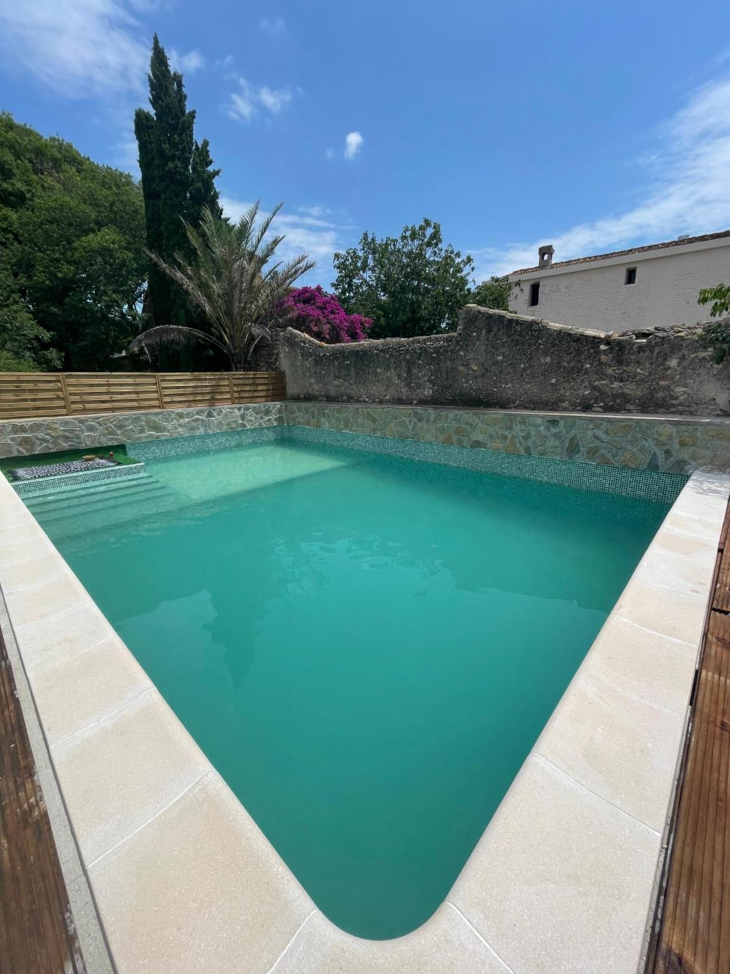 Masia Entre Vinedos Y Mar Holiday home Saifores